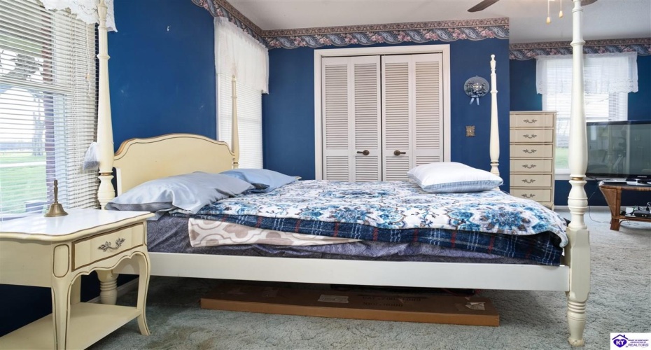 Wilmoth Lane, Cecilia, Kentucky 42724, ,2 BathroomsBathrooms,For Sale,Wilmoth Lane,HK24002382