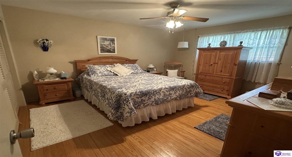 Jan Street, Campbellsville, Kentucky 42718, ,2 BathroomsBathrooms,For Sale,Jan Street,HK24002395