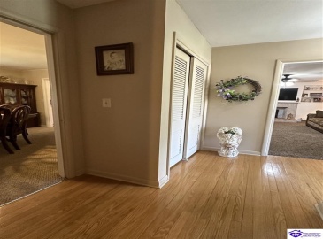 Jan Street, Campbellsville, Kentucky 42718, ,2 BathroomsBathrooms,For Sale,Jan Street,HK24002395