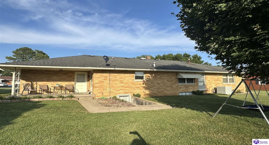 Jan Street, Campbellsville, Kentucky 42718, ,2 BathroomsBathrooms,For Sale,Jan Street,HK24002395