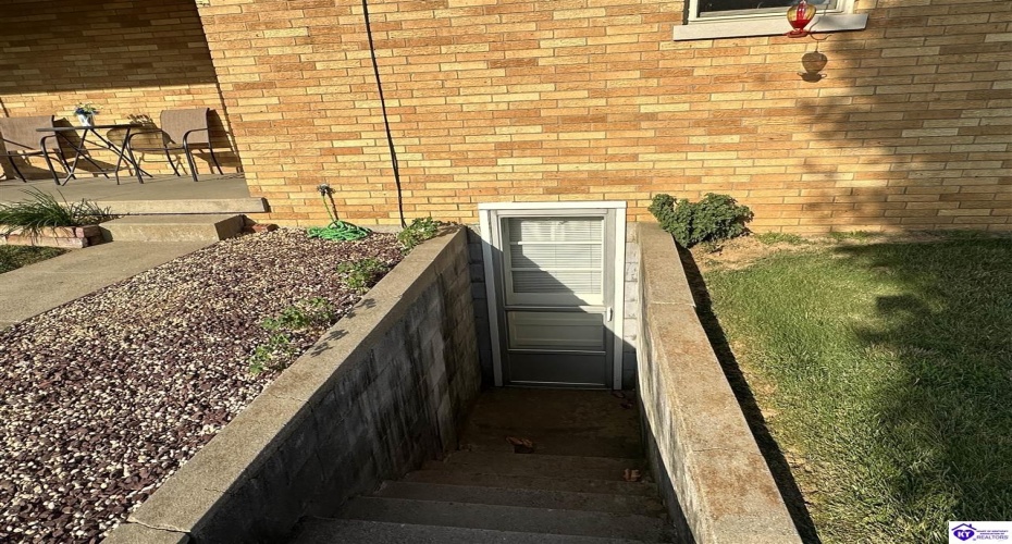 Jan Street, Campbellsville, Kentucky 42718, ,2 BathroomsBathrooms,For Sale,Jan Street,HK24002395