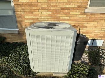 Jan Street, Campbellsville, Kentucky 42718, ,2 BathroomsBathrooms,For Sale,Jan Street,HK24002395