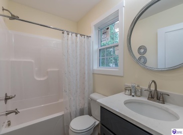 Tuscany Court, Radcliff, Kentucky 40160, ,3 BathroomsBathrooms,For Sale,Tuscany Court,HK24002407