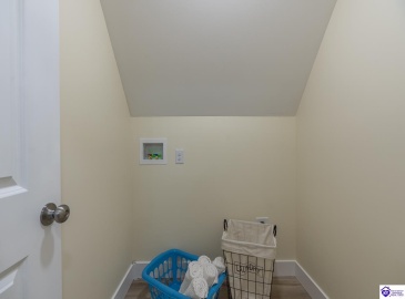 Tuscany Court, Radcliff, Kentucky 40160, ,3 BathroomsBathrooms,For Sale,Tuscany Court,HK24002407