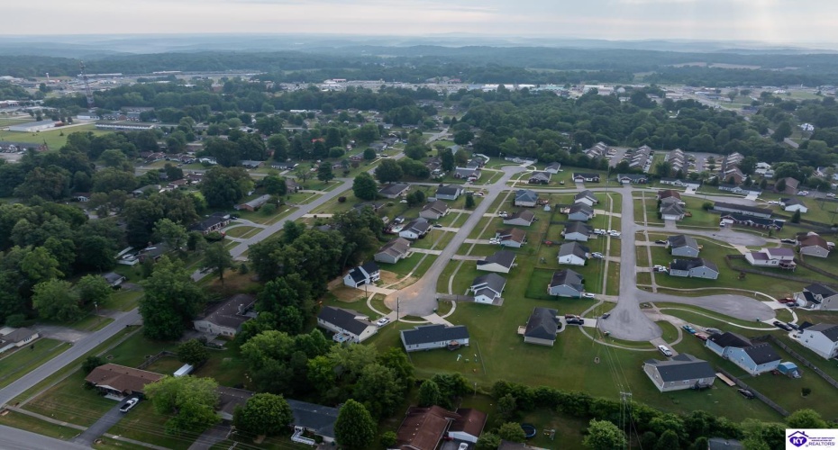 Tuscany Court, Radcliff, Kentucky 40160, ,3 BathroomsBathrooms,For Sale,Tuscany Court,HK24002407