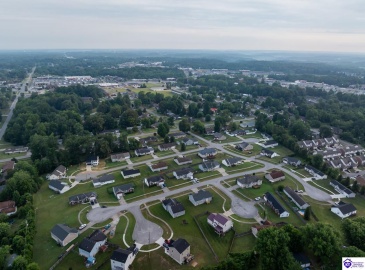 Tuscany Court, Radcliff, Kentucky 40160, ,3 BathroomsBathrooms,For Sale,Tuscany Court,HK24002407