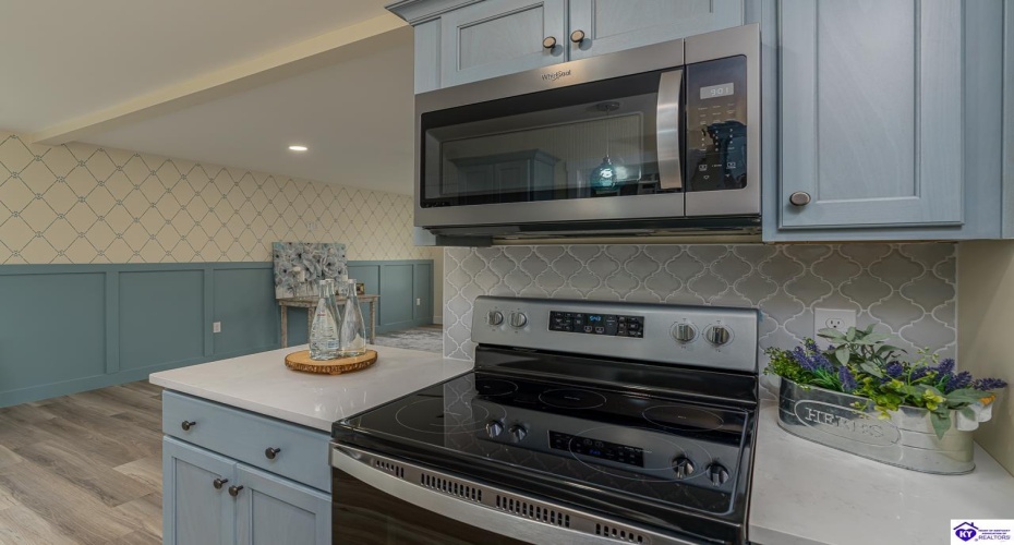 Tuscany Court, Radcliff, Kentucky 40160, ,3 BathroomsBathrooms,For Sale,Tuscany Court,HK24002407