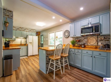 Cherrywood Drive, Radcliff, Kentucky 40160, ,2 BathroomsBathrooms,For Sale,Cherrywood Drive,HK24002415