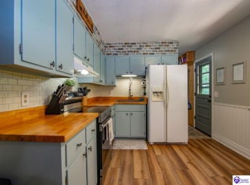 Cherrywood Drive, Radcliff, Kentucky 40160, ,2 BathroomsBathrooms,For Sale,Cherrywood Drive,HK24002415