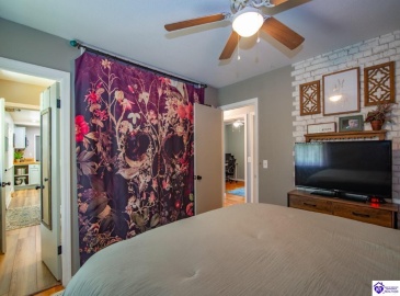 Cherrywood Drive, Radcliff, Kentucky 40160, ,2 BathroomsBathrooms,For Sale,Cherrywood Drive,HK24002415