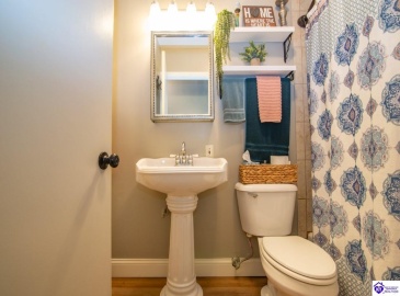 Cherrywood Drive, Radcliff, Kentucky 40160, ,2 BathroomsBathrooms,For Sale,Cherrywood Drive,HK24002415