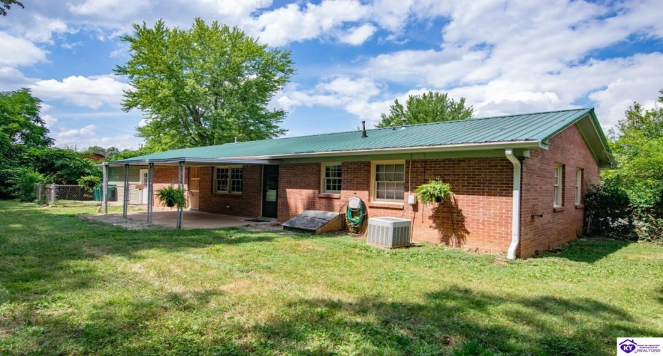 Cherrywood Drive, Radcliff, Kentucky 40160, ,2 BathroomsBathrooms,For Sale,Cherrywood Drive,HK24002415