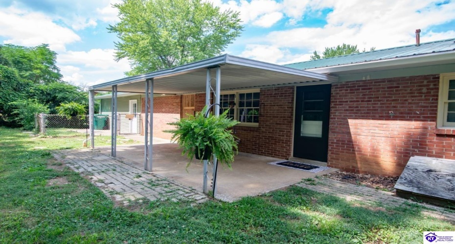 Cherrywood Drive, Radcliff, Kentucky 40160, ,2 BathroomsBathrooms,For Sale,Cherrywood Drive,HK24002415