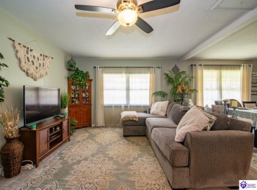 Cherrywood Drive, Radcliff, Kentucky 40160, ,2 BathroomsBathrooms,For Sale,Cherrywood Drive,HK24002415