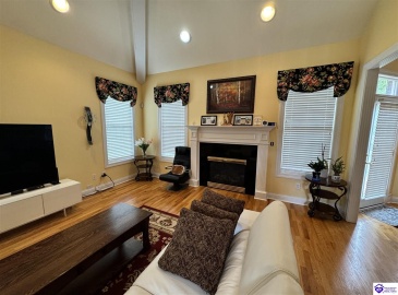 Freeman Lake Road, Elizabethtown, Kentucky 42701, ,5 BathroomsBathrooms,For Sale,Freeman Lake Road,HK24002463