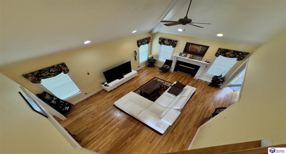 Freeman Lake Road, Elizabethtown, Kentucky 42701, ,5 BathroomsBathrooms,For Sale,Freeman Lake Road,HK24002463