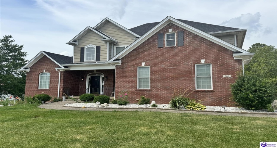 Freeman Lake Road, Elizabethtown, Kentucky 42701, ,5 BathroomsBathrooms,For Sale,Freeman Lake Road,HK24002463