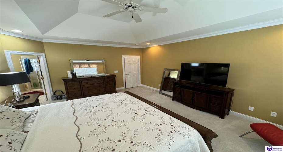 Freeman Lake Road, Elizabethtown, Kentucky 42701, ,5 BathroomsBathrooms,For Sale,Freeman Lake Road,HK24002463