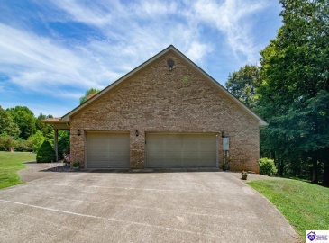 Mayer Lane, Elizabethtown, Kentucky 42701, ,5 BathroomsBathrooms,For Sale,Mayer Lane,HK24002466