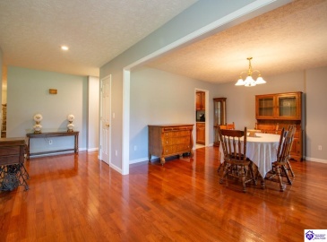 Mayer Lane, Elizabethtown, Kentucky 42701, ,5 BathroomsBathrooms,For Sale,Mayer Lane,HK24002466