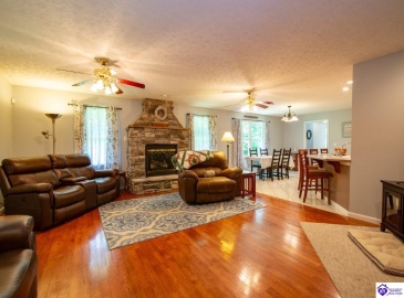 Mayer Lane, Elizabethtown, Kentucky 42701, ,5 BathroomsBathrooms,For Sale,Mayer Lane,HK24002466