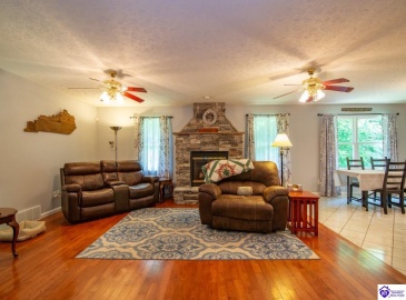 Mayer Lane, Elizabethtown, Kentucky 42701, ,5 BathroomsBathrooms,For Sale,Mayer Lane,HK24002466