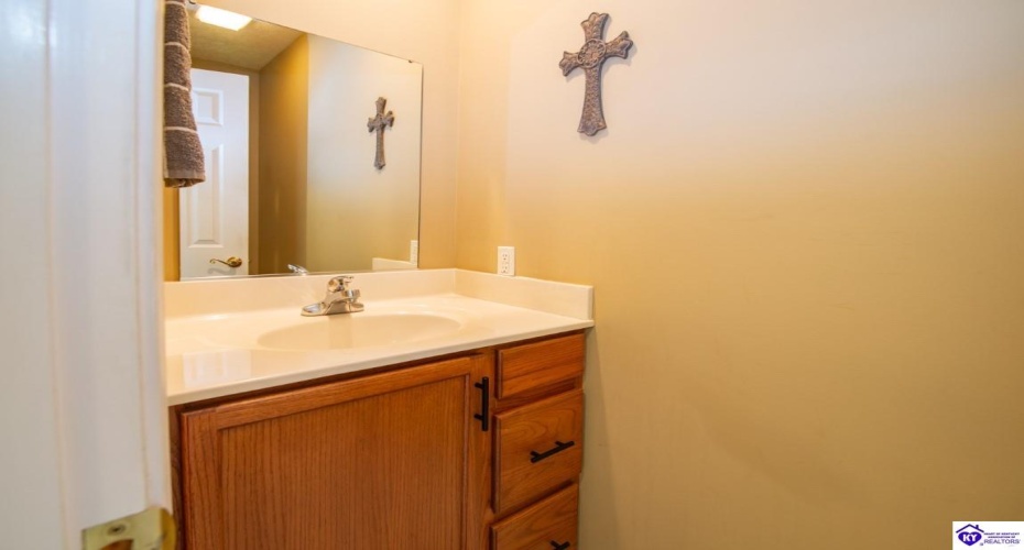 Mayer Lane, Elizabethtown, Kentucky 42701, ,5 BathroomsBathrooms,For Sale,Mayer Lane,HK24002466