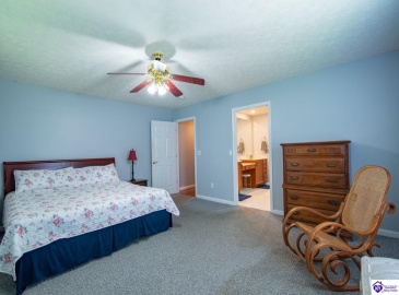 Mayer Lane, Elizabethtown, Kentucky 42701, ,5 BathroomsBathrooms,For Sale,Mayer Lane,HK24002466