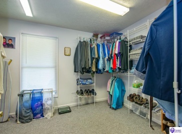 Mayer Lane, Elizabethtown, Kentucky 42701, ,5 BathroomsBathrooms,For Sale,Mayer Lane,HK24002466