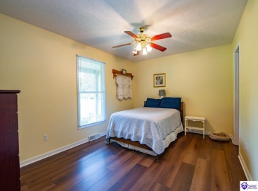 Mayer Lane, Elizabethtown, Kentucky 42701, ,5 BathroomsBathrooms,For Sale,Mayer Lane,HK24002466