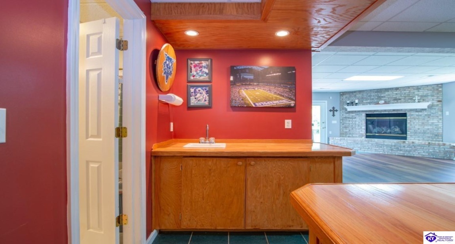 Mayer Lane, Elizabethtown, Kentucky 42701, ,5 BathroomsBathrooms,For Sale,Mayer Lane,HK24002466