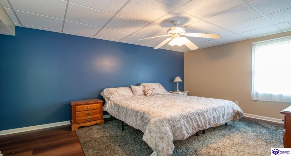 Mayer Lane, Elizabethtown, Kentucky 42701, ,5 BathroomsBathrooms,For Sale,Mayer Lane,HK24002466