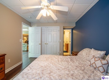 Mayer Lane, Elizabethtown, Kentucky 42701, ,5 BathroomsBathrooms,For Sale,Mayer Lane,HK24002466