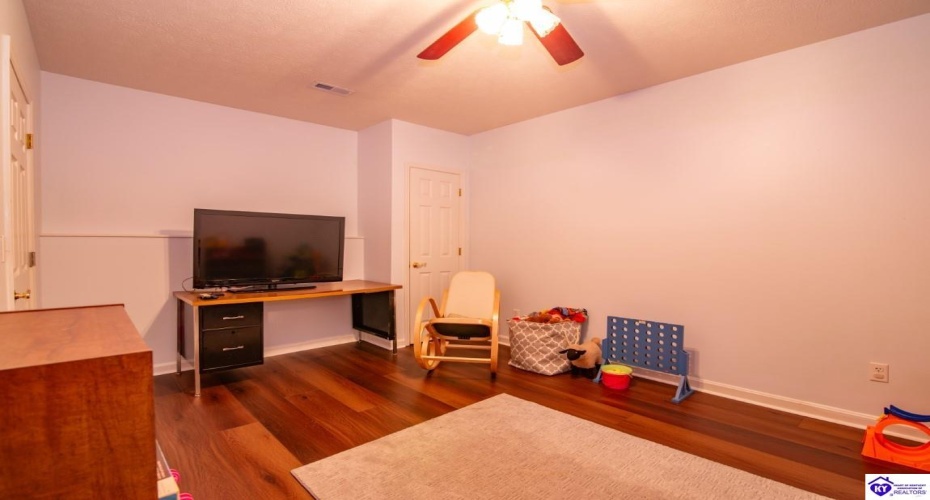 Mayer Lane, Elizabethtown, Kentucky 42701, ,5 BathroomsBathrooms,For Sale,Mayer Lane,HK24002466