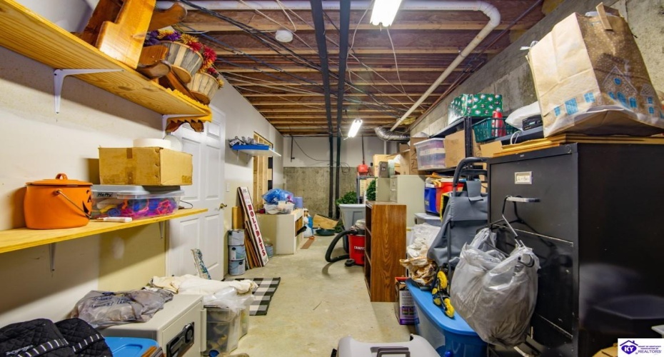 Mayer Lane, Elizabethtown, Kentucky 42701, ,5 BathroomsBathrooms,For Sale,Mayer Lane,HK24002466