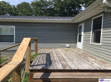 Edgewater Lane, Leitchfield, Kentucky 42714, ,2 BathroomsBathrooms,For Sale,Edgewater Lane,HK24002478