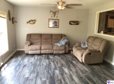 Edgewater Lane, Leitchfield, Kentucky 42714, ,2 BathroomsBathrooms,For Sale,Edgewater Lane,HK24002478