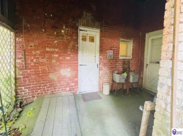 Graham Court, Greensburg, Kentucky 42743, ,2 BathroomsBathrooms,For Sale,Graham Court,HK24002487