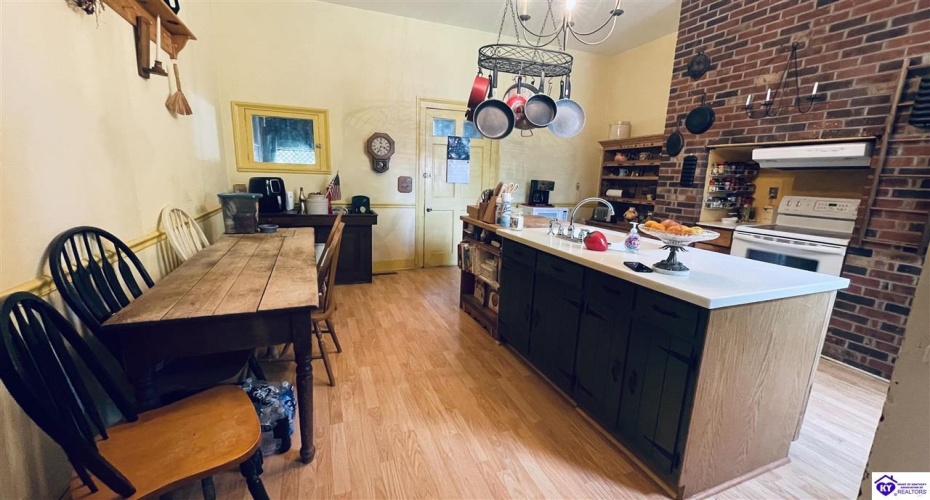 Graham Court, Greensburg, Kentucky 42743, ,2 BathroomsBathrooms,For Sale,Graham Court,HK24002487