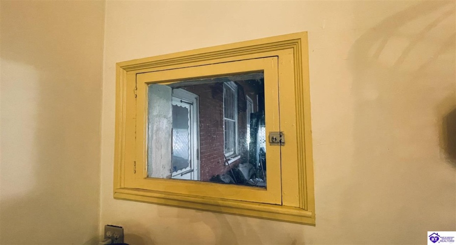 Graham Court, Greensburg, Kentucky 42743, ,2 BathroomsBathrooms,For Sale,Graham Court,HK24002487