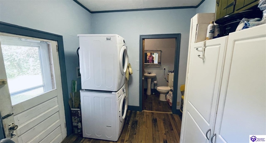 Graham Court, Greensburg, Kentucky 42743, ,2 BathroomsBathrooms,For Sale,Graham Court,HK24002487