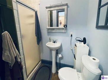 Graham Court, Greensburg, Kentucky 42743, ,2 BathroomsBathrooms,For Sale,Graham Court,HK24002487