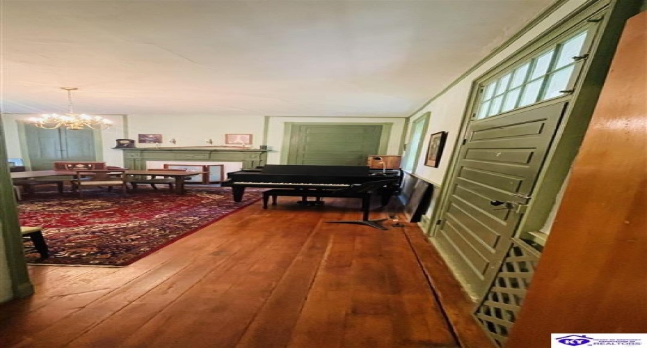 Graham Court, Greensburg, Kentucky 42743, ,2 BathroomsBathrooms,For Sale,Graham Court,HK24002487