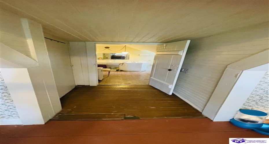 Graham Court, Greensburg, Kentucky 42743, ,2 BathroomsBathrooms,For Sale,Graham Court,HK24002487