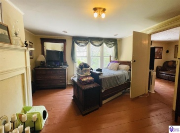 Graham Court, Greensburg, Kentucky 42743, ,2 BathroomsBathrooms,For Sale,Graham Court,HK24002487