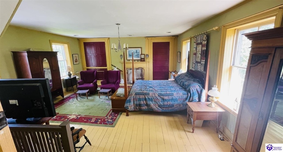 Graham Court, Greensburg, Kentucky 42743, ,2 BathroomsBathrooms,For Sale,Graham Court,HK24002487