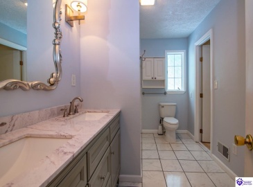 Hampton Road, Brandenburg, Kentucky 40108, ,2 BathroomsBathrooms,For Sale,Hampton Road,HK24002555