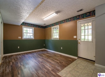 Hampton Road, Brandenburg, Kentucky 40108, ,2 BathroomsBathrooms,For Sale,Hampton Road,HK24002555