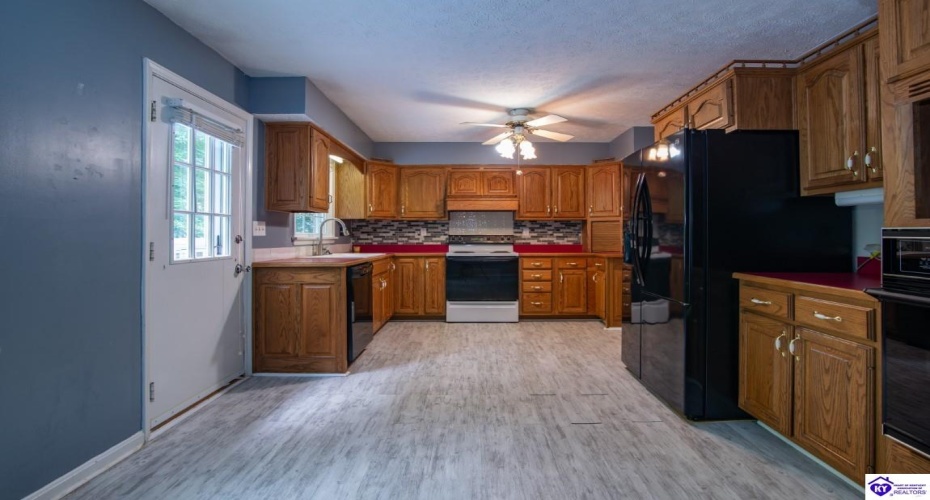 Hampton Road, Brandenburg, Kentucky 40108, ,2 BathroomsBathrooms,For Sale,Hampton Road,HK24002555 Hampton Road, Brandenburg, Kentucky 40108, ,2 BathroomsBathrooms,For Sale,Hampton Road,HK24002555