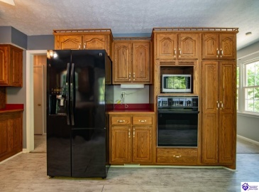 Hampton Road, Brandenburg, Kentucky 40108, ,2 BathroomsBathrooms,For Sale,Hampton Road,HK24002555